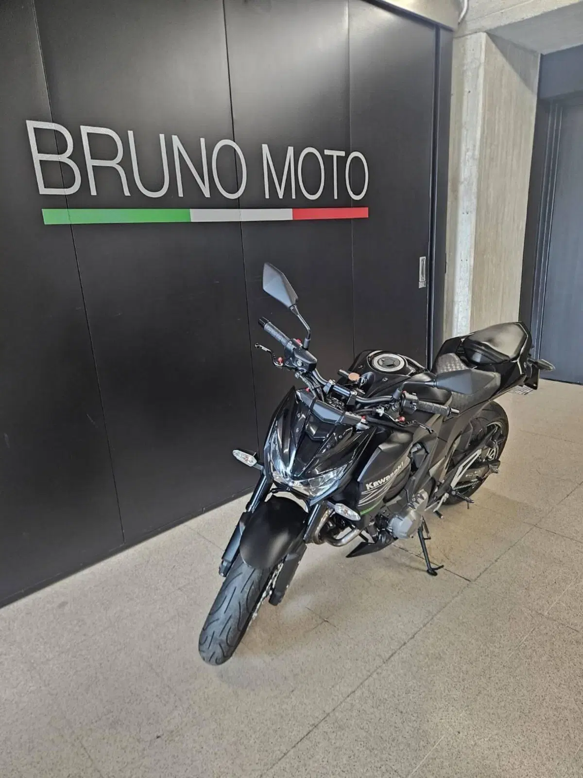 Kawasaki Z 800 ABS (2012 - 16) (5)