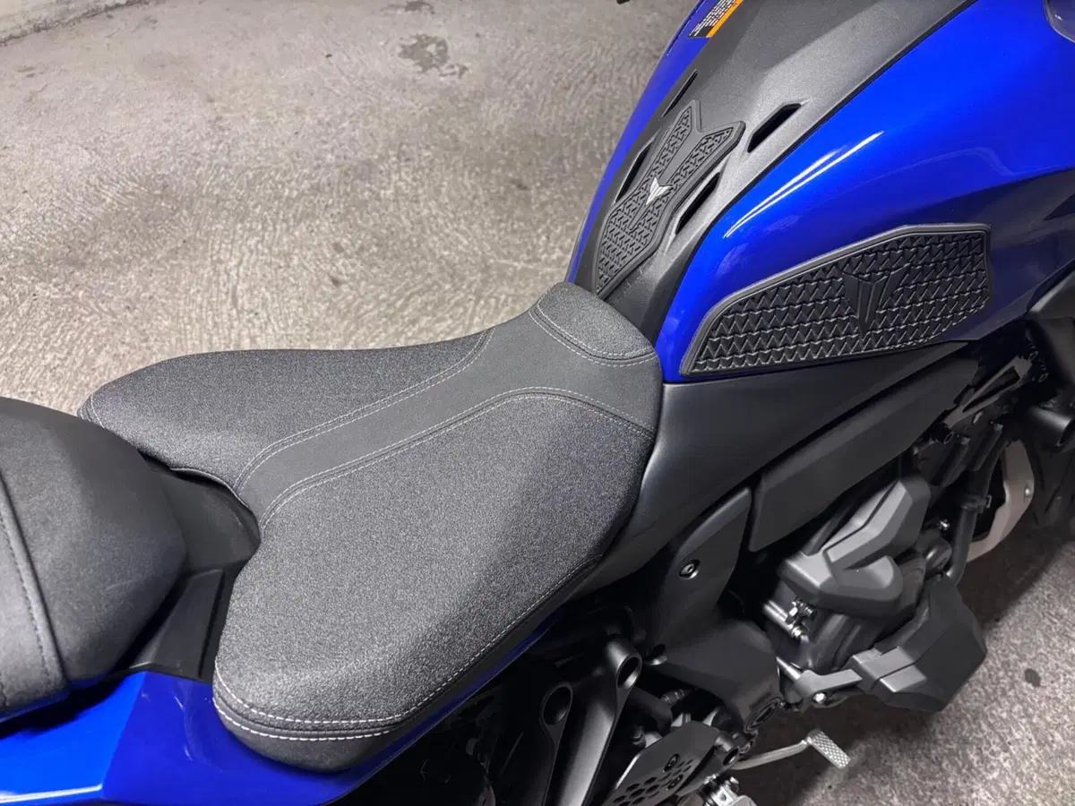 Yamaha MT-07 Y-AMT (2025 - 26) (3)