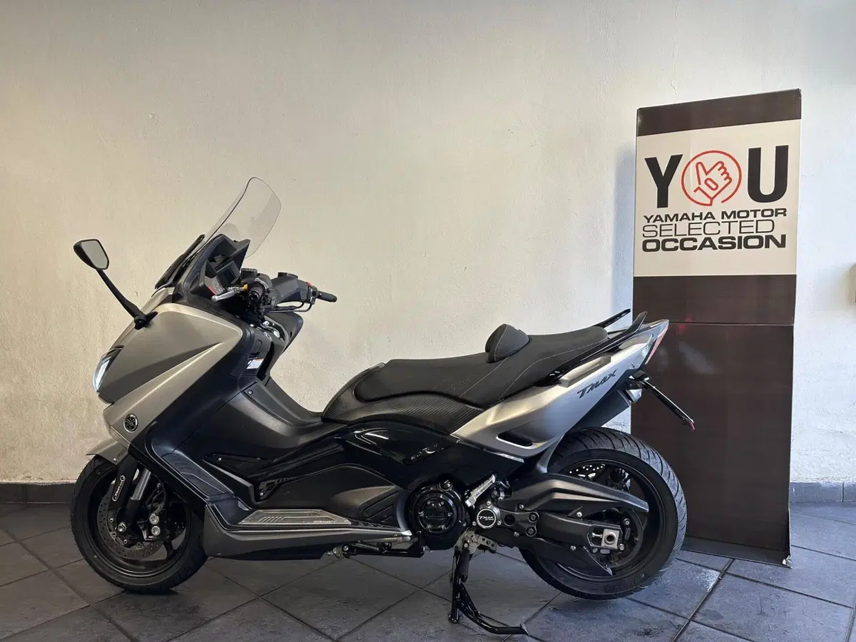 Yamaha T-Max 530 ABS (2015 - 17) (2)
