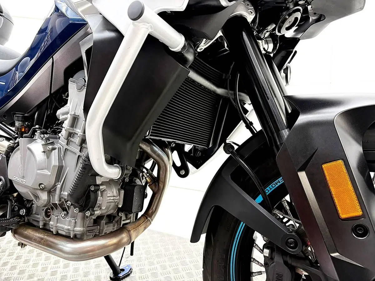 CFMOTO 800MT Sport (2022 - 26) (10)