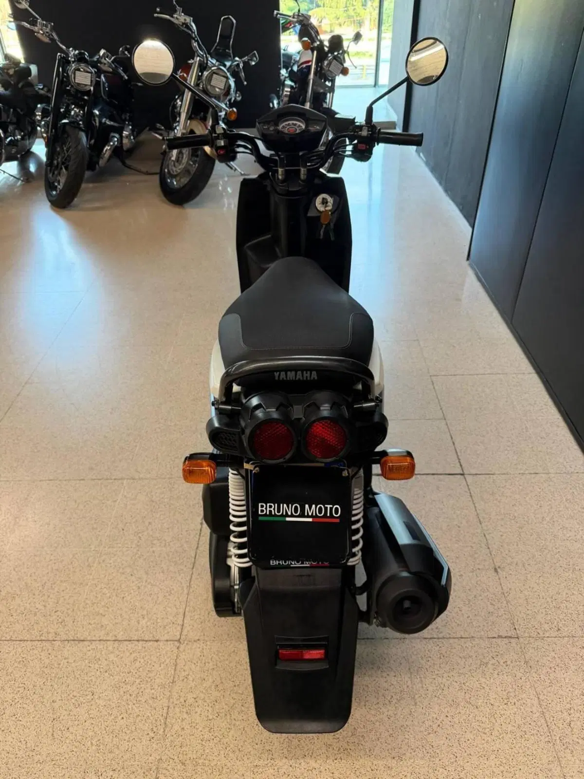 Yamaha Bw's 125 (2009 - 12) (2)