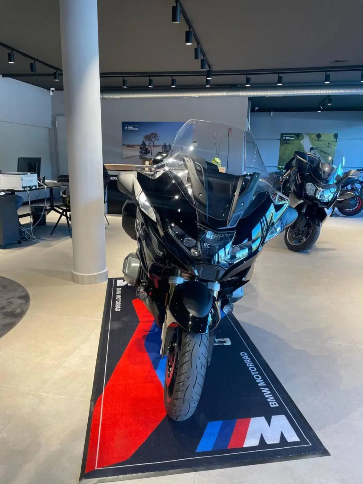 Bmw R 1250 RT (2021 - 25) (2)