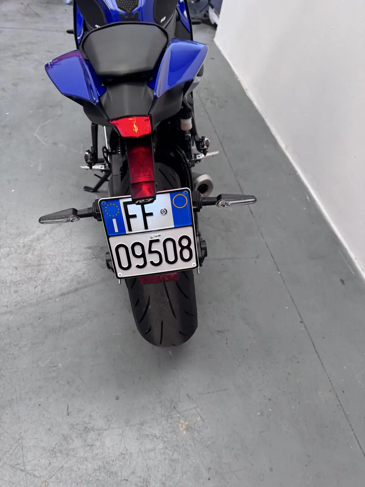 Yamaha YZF R7 (2021 - 25) (6)