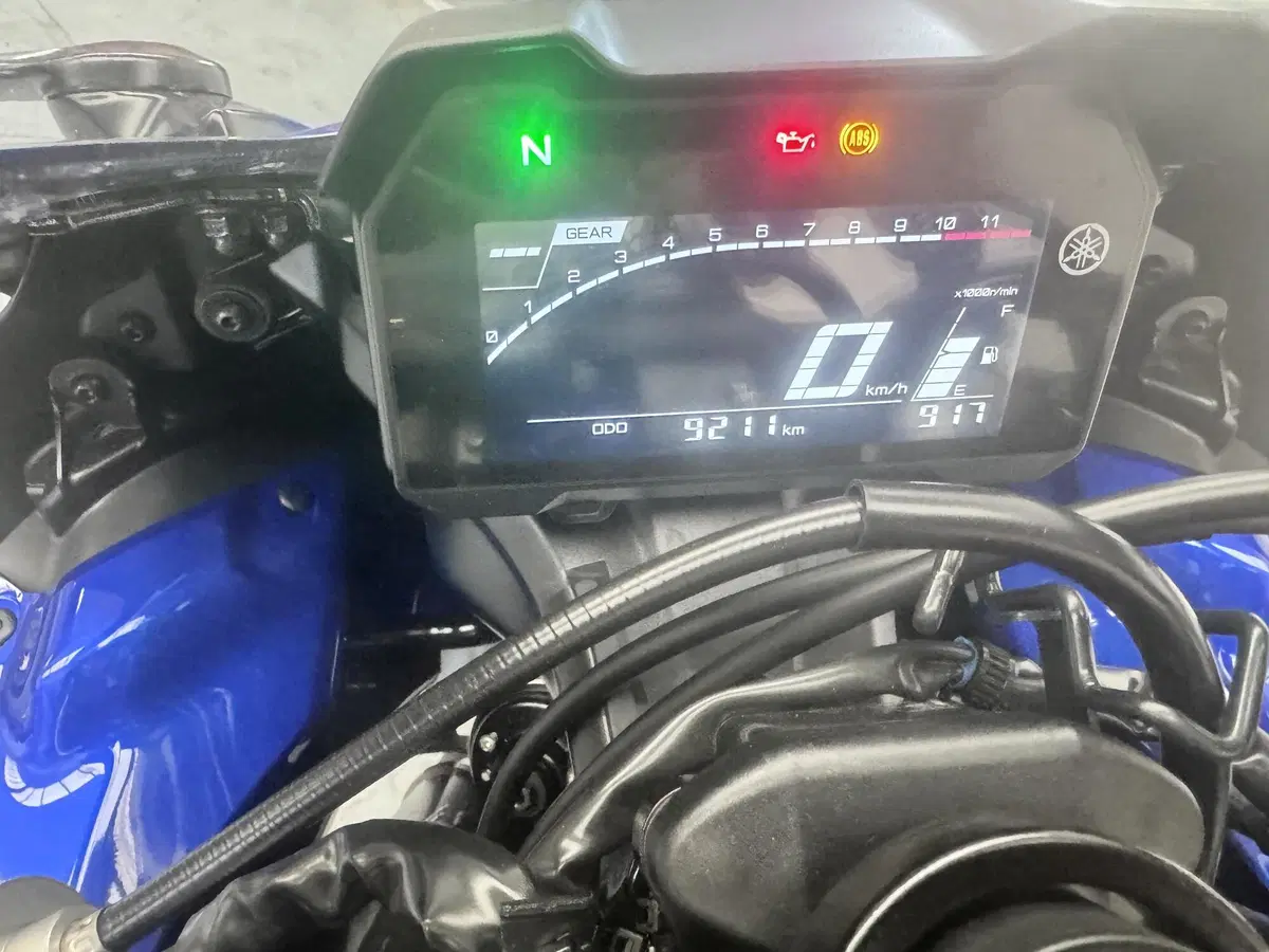 Yamaha YZF R7 (2021 - 25) (12)