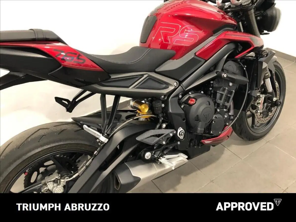 Triumph Street Triple 765 RS (2023 - 26) (11)