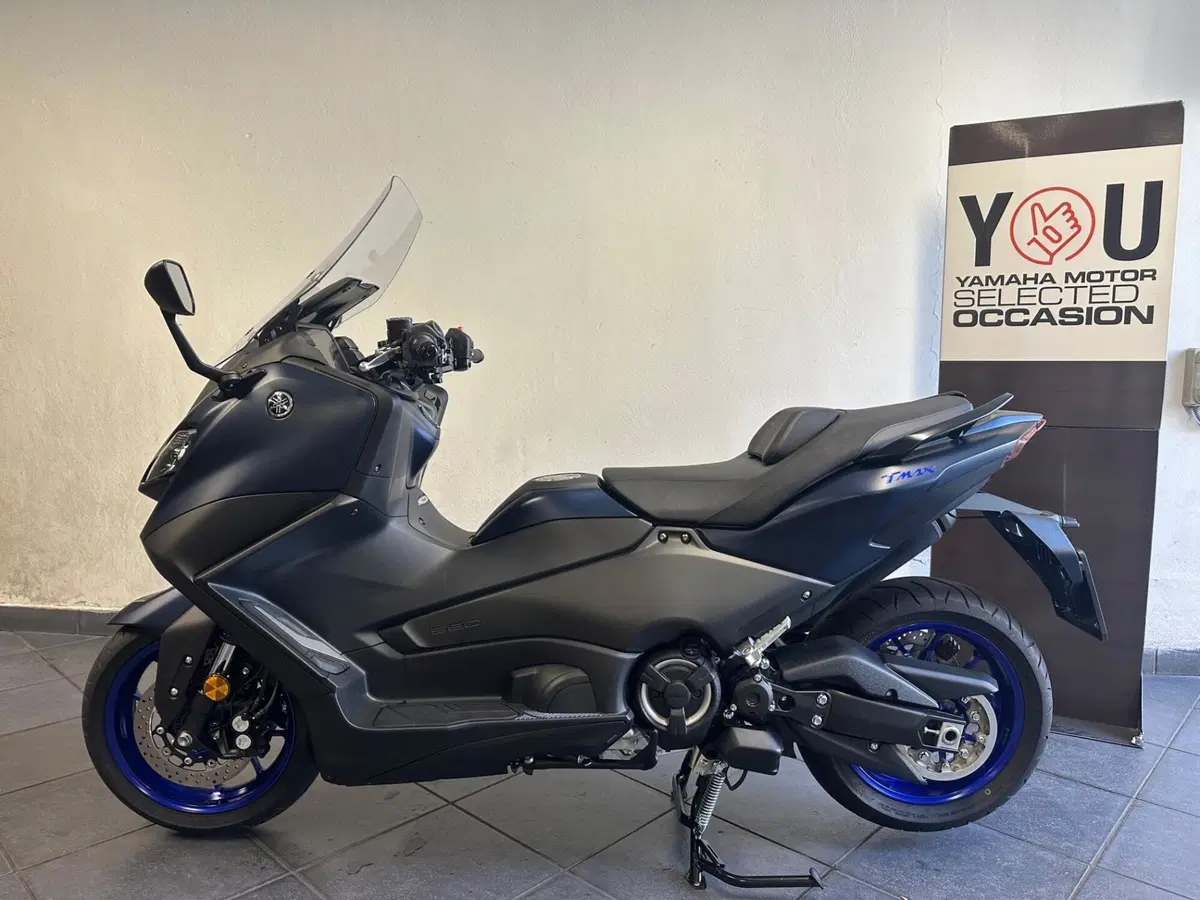 Yamaha T-Max 560 (2022 - 24) (2)