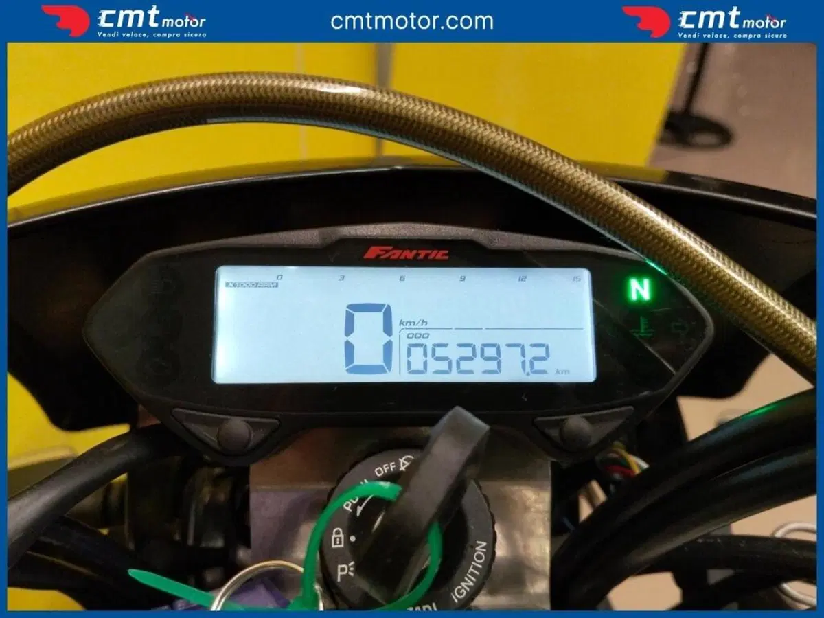 Fantic Motor XMF 125 Motard Performance 4T (2023 - 24) (5)