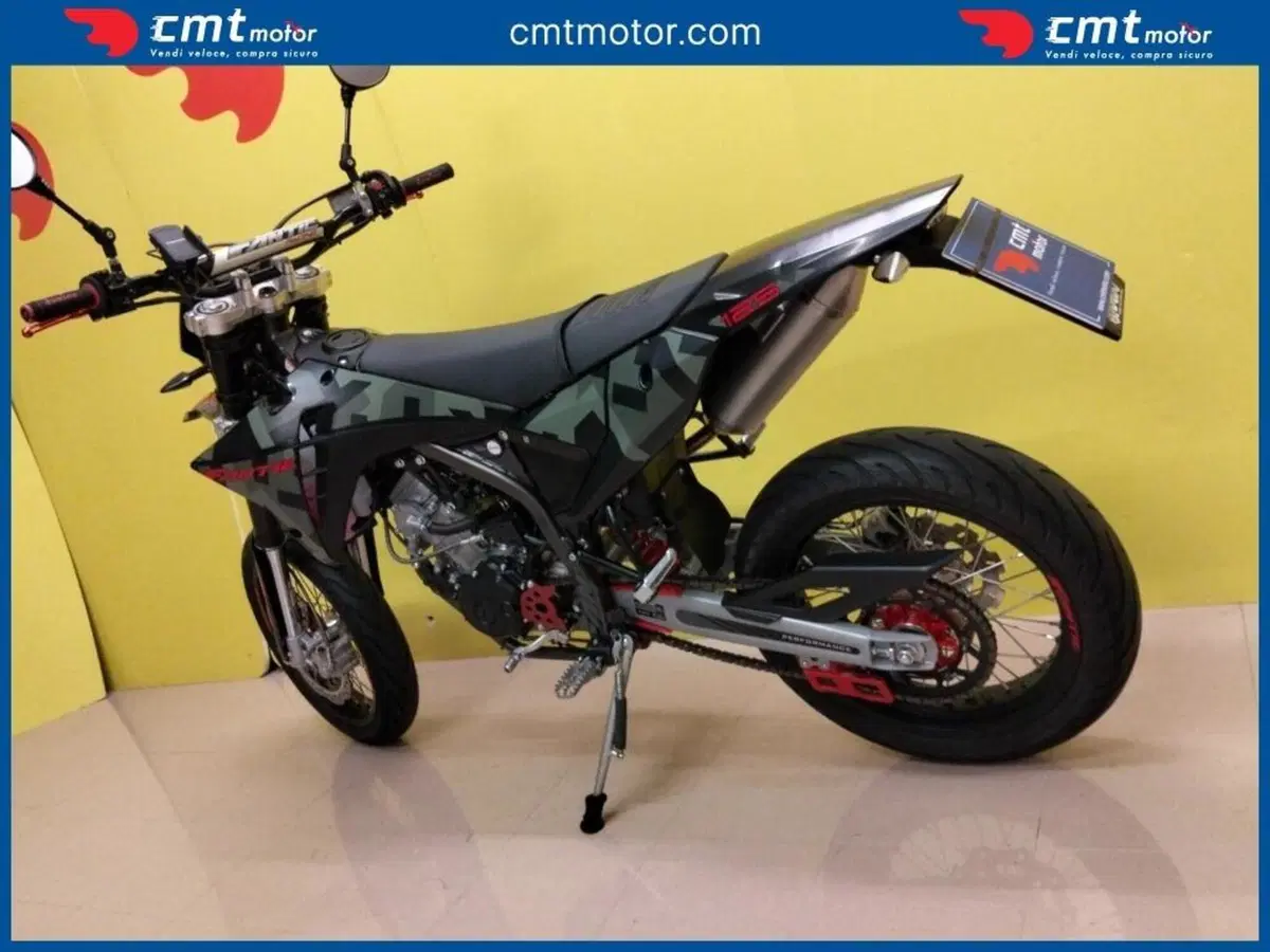 Fantic Motor XMF 125 Motard Performance 4T (2023 - 24) (13)