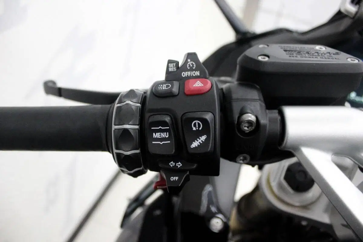 Bmw R 1250 RS (2021 - 25) (6)