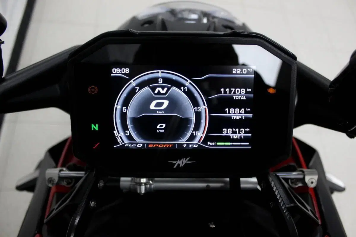 MV Agusta Brutale 1000 RS (2022 - 26) (6)