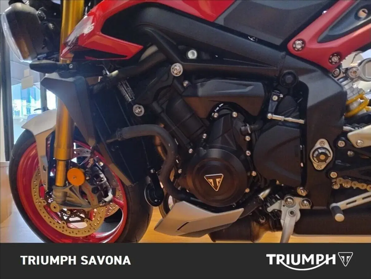 Triumph Street Triple 765 RX (2026) (5)