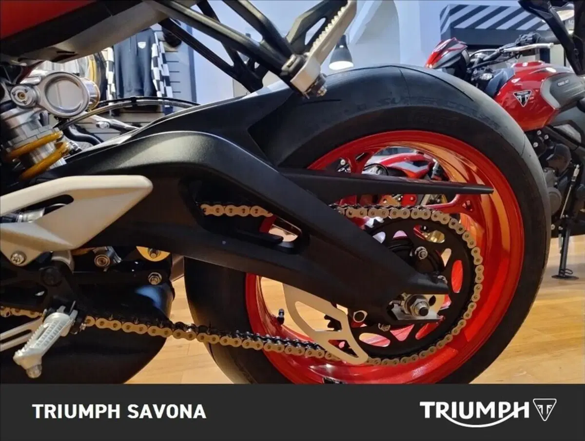Triumph Street Triple 765 RX (2026) (4)