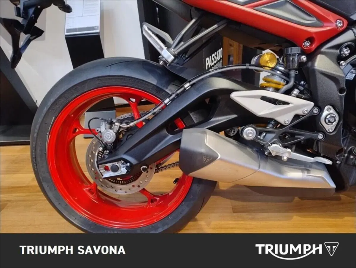Triumph Street Triple 765 RX (2026) (8)