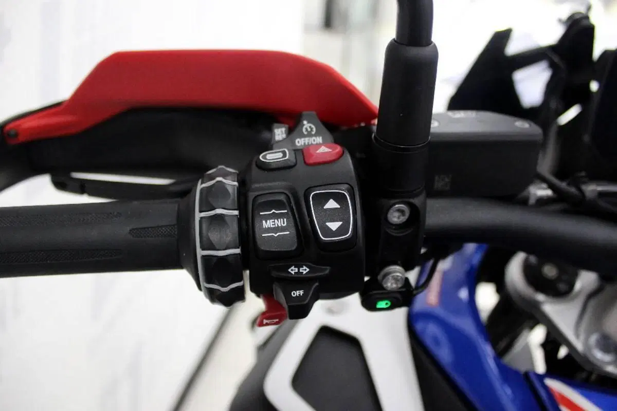 Bmw R 1300 GS Adventure Trophy (2025 - 26) (7)