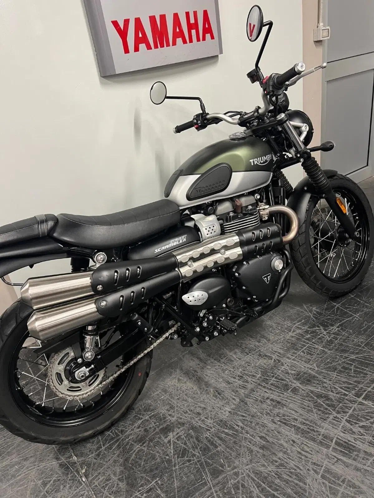 Triumph Street Scrambler 900 (2021 - 22) (4)