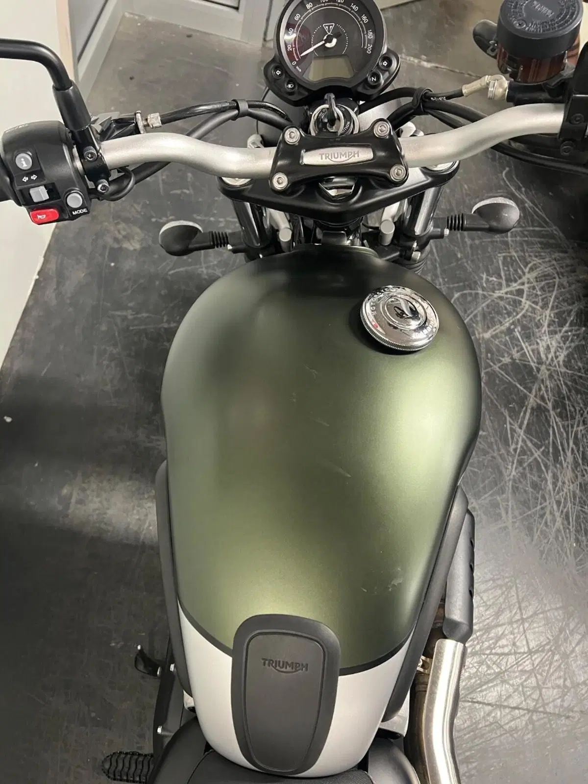 Triumph Street Scrambler 900 (2021 - 22) (9)