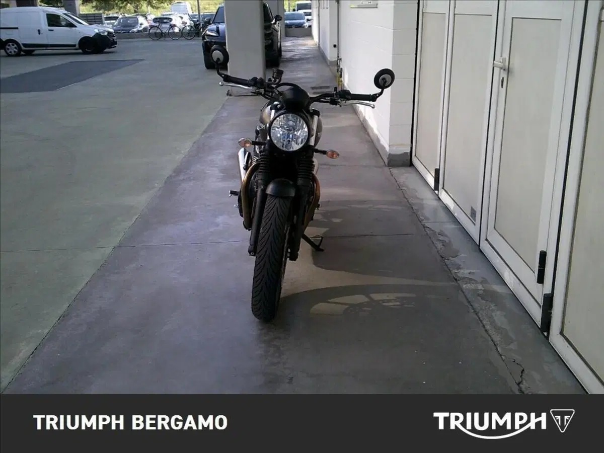 Triumph Street Twin 900 (2019 - 20) (5)