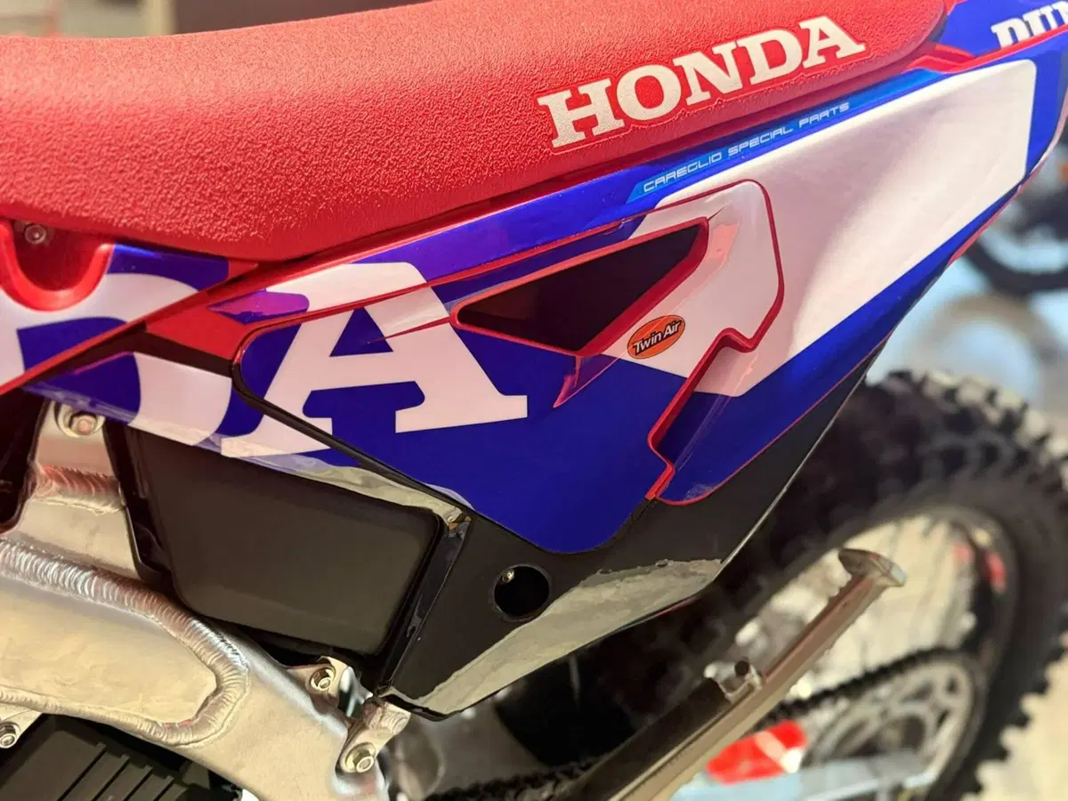 Honda CRF 450RX Rally (2026) (7)