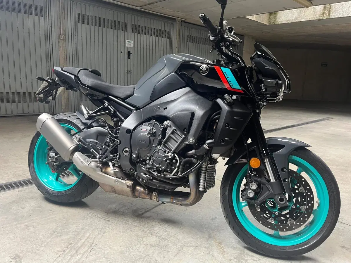 Yamaha MT-10 (2022 - 26) (3)