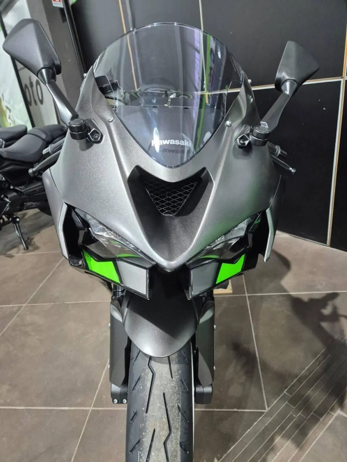 Kawasaki Ninja 636 ZX-6R (2024 - 26) (5)