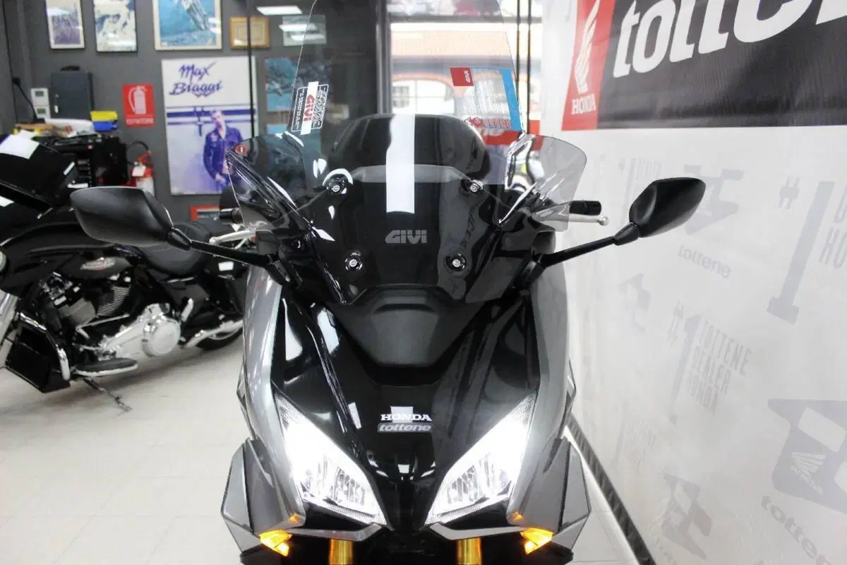 Honda Forza 750 DCT (2021 - 24) (4)