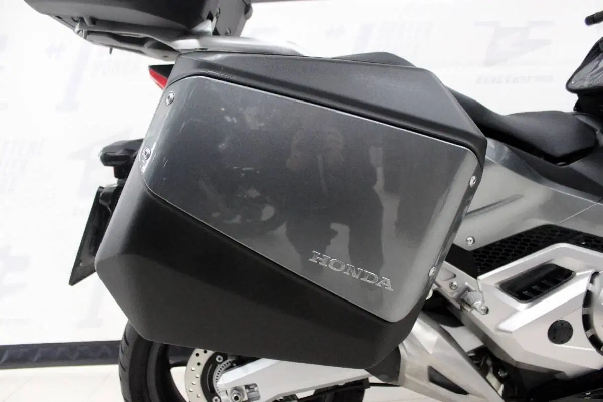 Honda Forza 750 DCT (2021 - 24) (7)