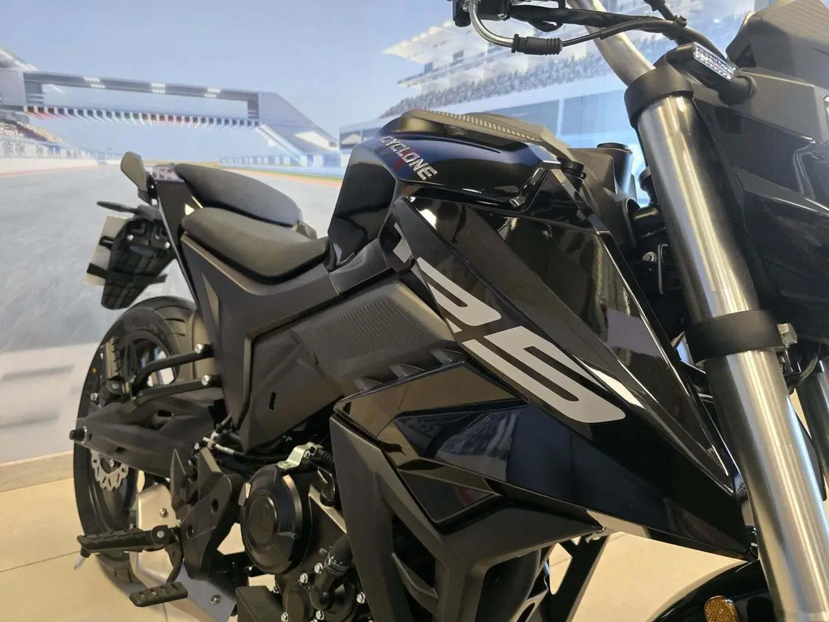 Cyclone Battlo 5S (2025 - 26) (18)