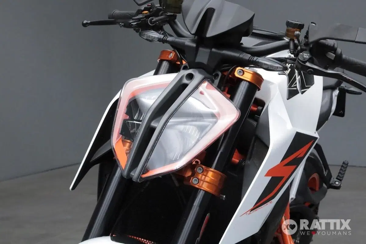 KTM 1290 Super Duke R ABS (2017 - 18) (6)