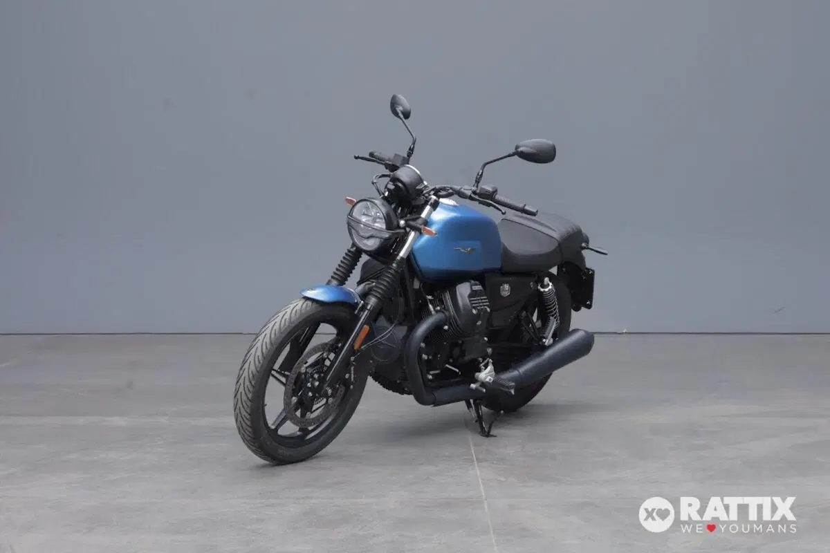 Moto Guzzi V7 Stone (2025 - 26) (2)