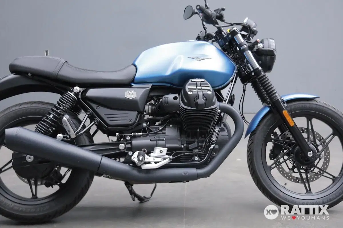 Moto Guzzi V7 Stone (2025 - 26) (8)