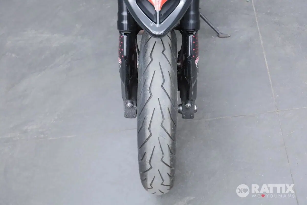 Ducati Hypermotard 1100 EVO (2010 - 12) (10)