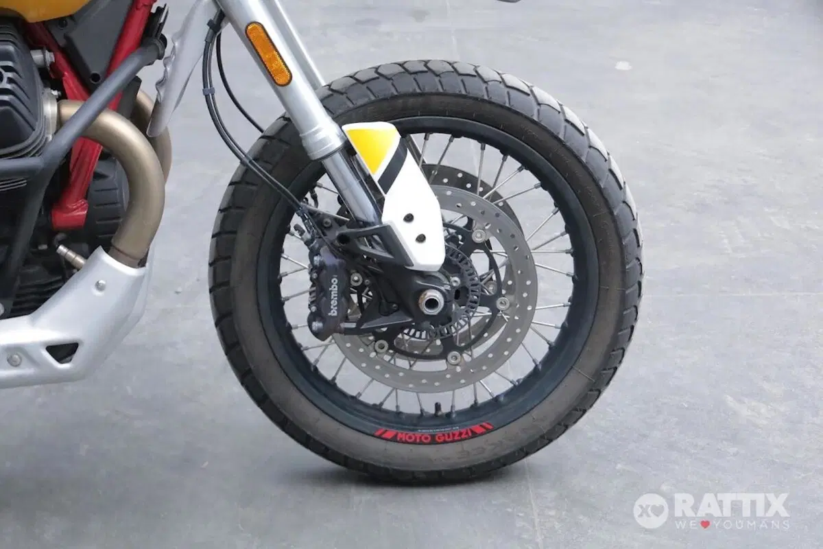 Moto Guzzi V85 TT Evocative Graphics (2019 - 20) (9)