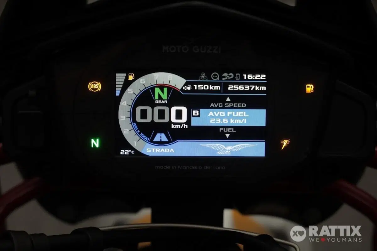 Moto Guzzi V85 TT Evocative Graphics (2019 - 20) (13)