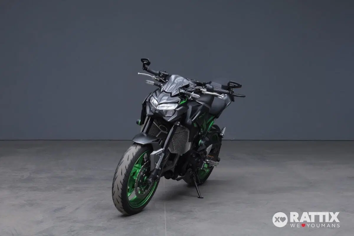 Kawasaki Z 900 Performance (2021 - 24) (2)