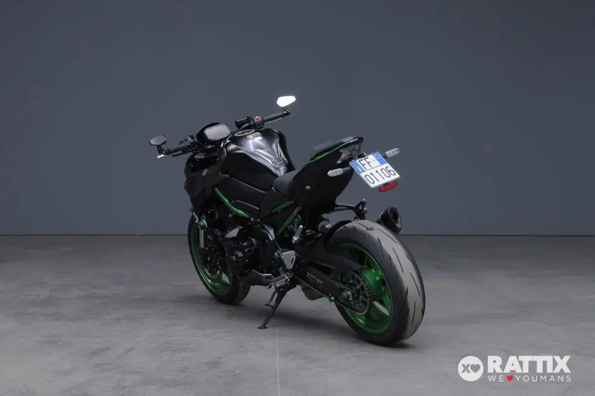 Kawasaki Z 900 Performance (2021 - 24) (5)