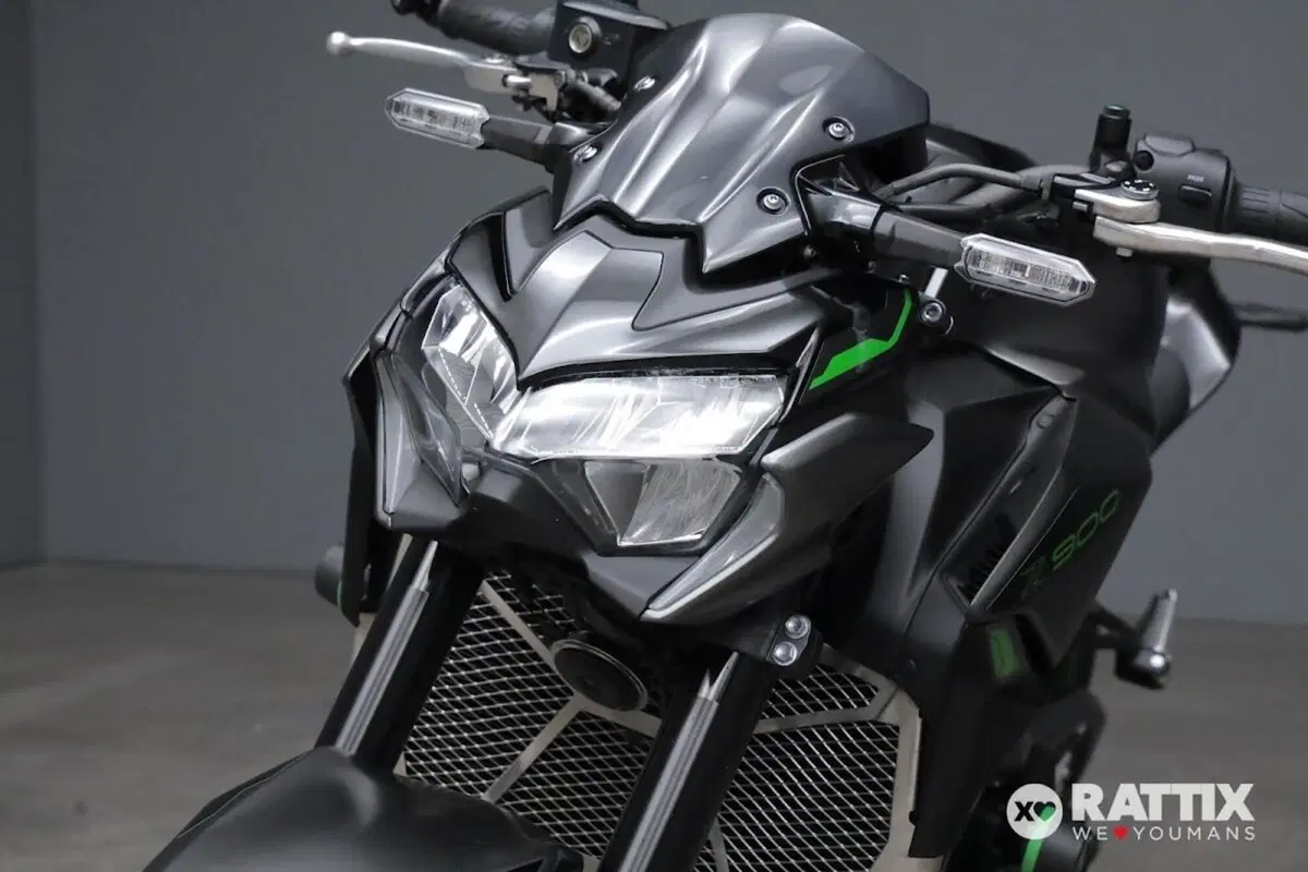 Kawasaki Z 900 Performance (2021 - 24) (6)