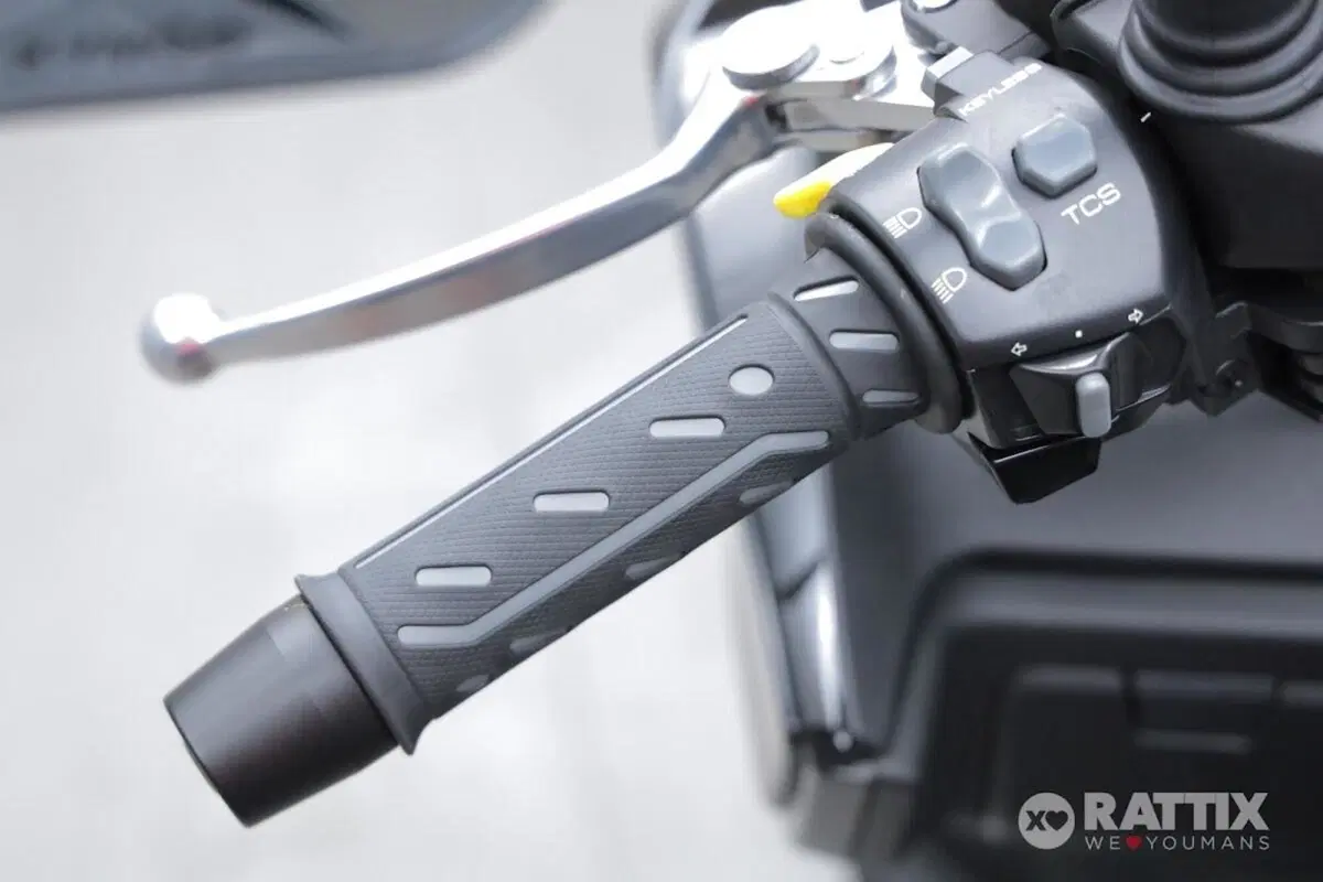 Kymco Xciting VS 400i (2023 - 26) (11)