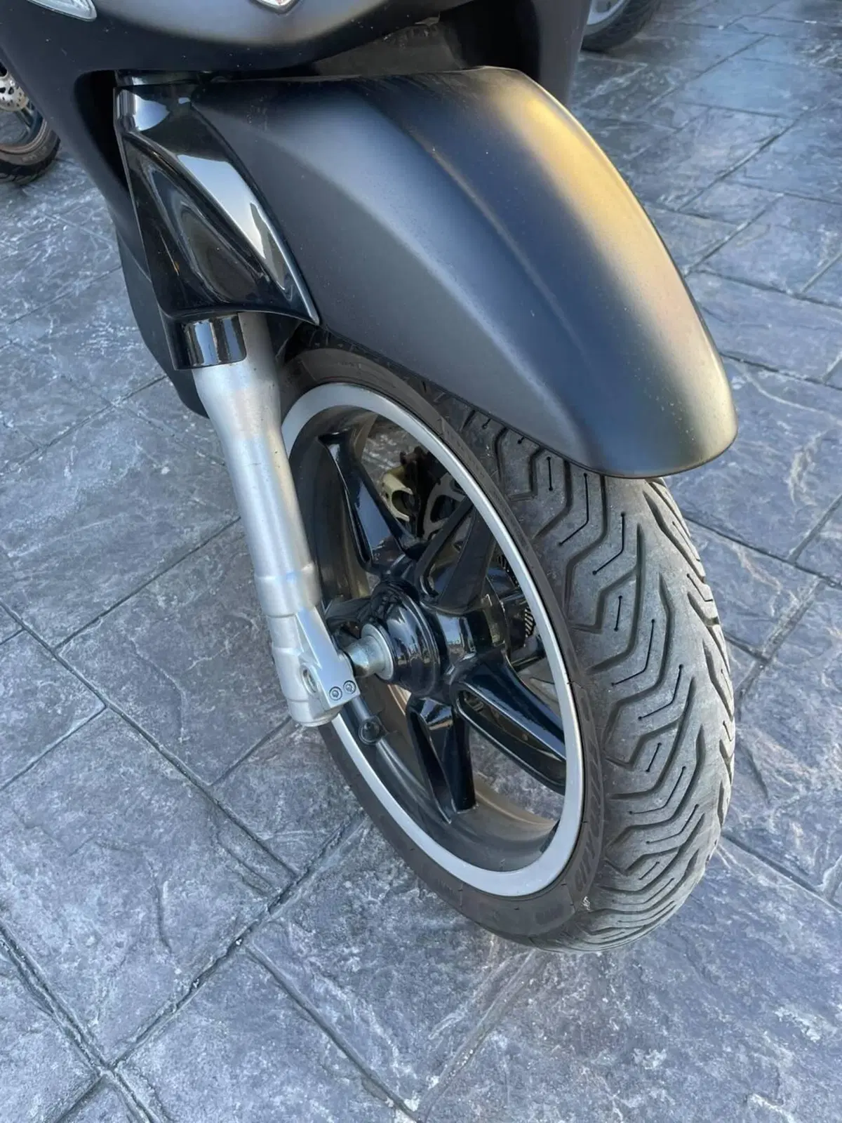 Piaggio Beverly 350 ABS (2016 - 20) (9)