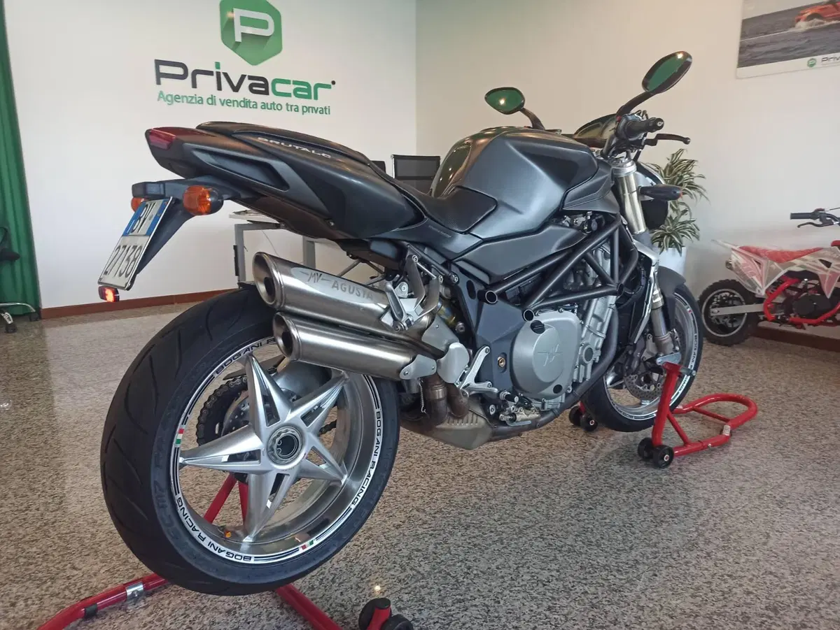 MV Agusta Brutale 750 S (2002 - 06) (2)