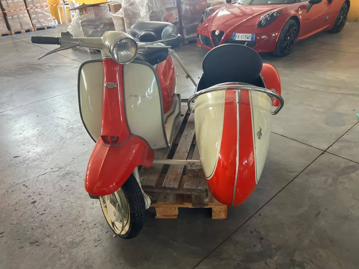 Lambretta Li 150 con sidecar in metallo omologato (9)