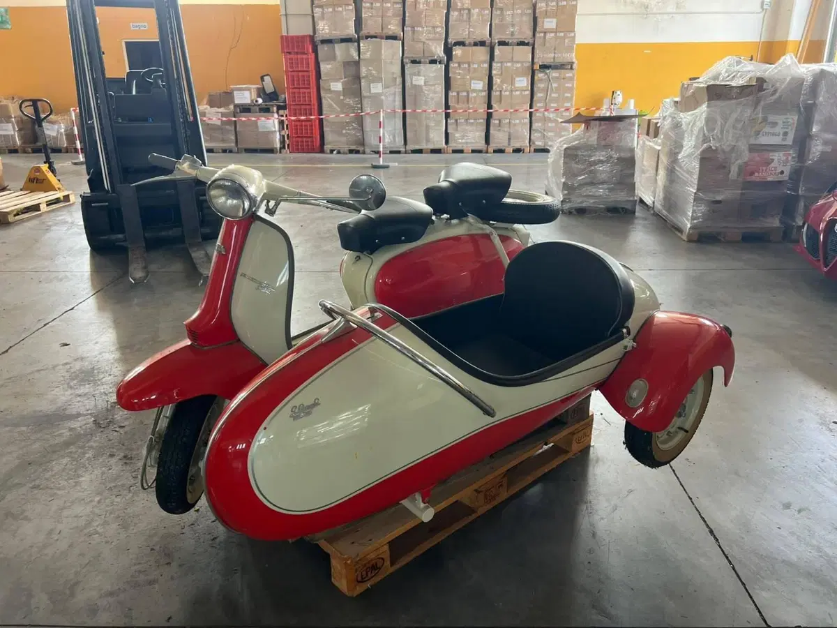 Lambretta Li 150 con sidecar in metallo omologato (12)