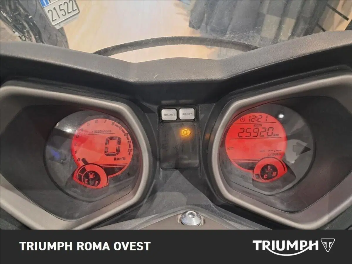 Yamaha X-Max 250 (2014 - 16) (13)