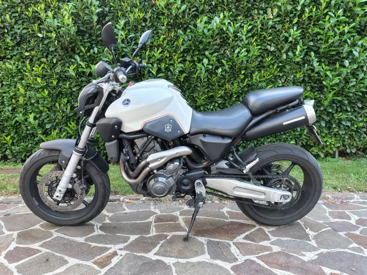 Yamaha MT-03 (2006 - 14) (2)