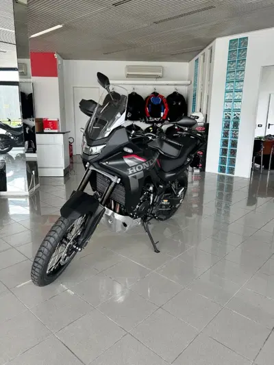 Honda Transalp XL750 (2026) usata