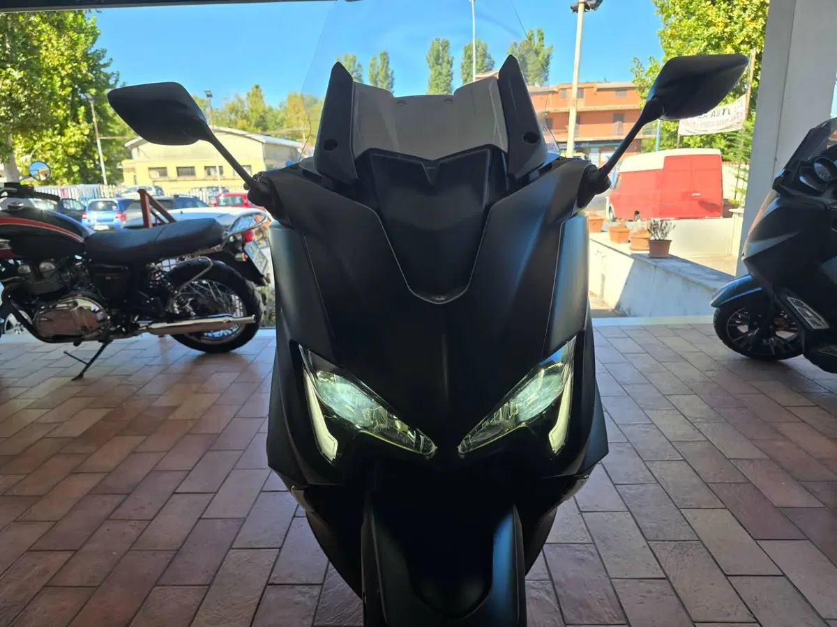 Yamaha T-Max 560 (2020 - 21) (5)