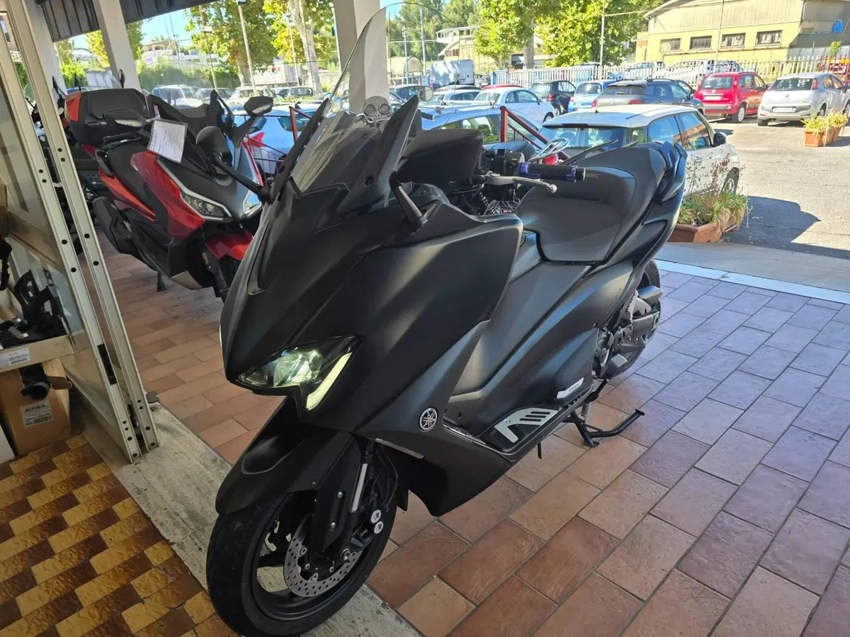 Yamaha T-Max 560 (2020 - 21) (4)