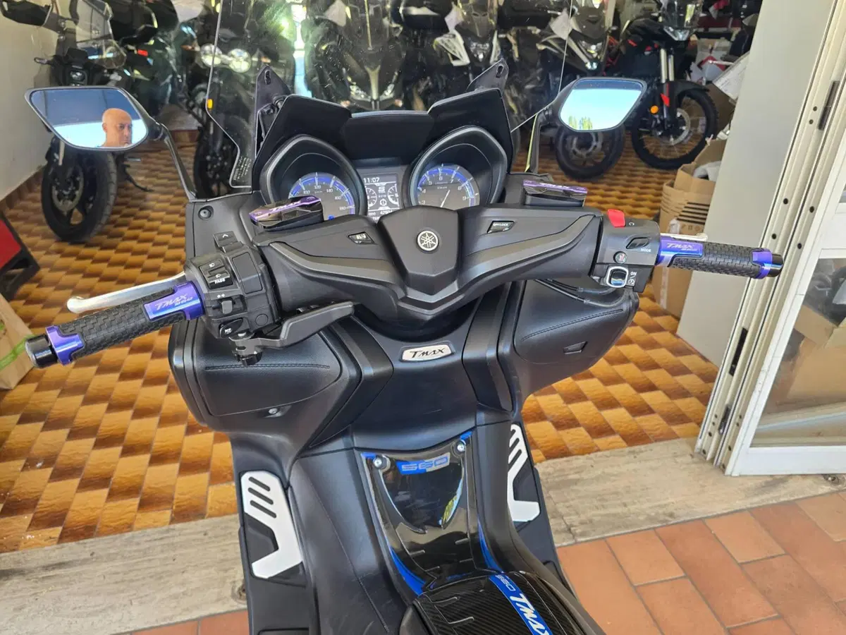 Yamaha T-Max 560 (2020 - 21) (9)