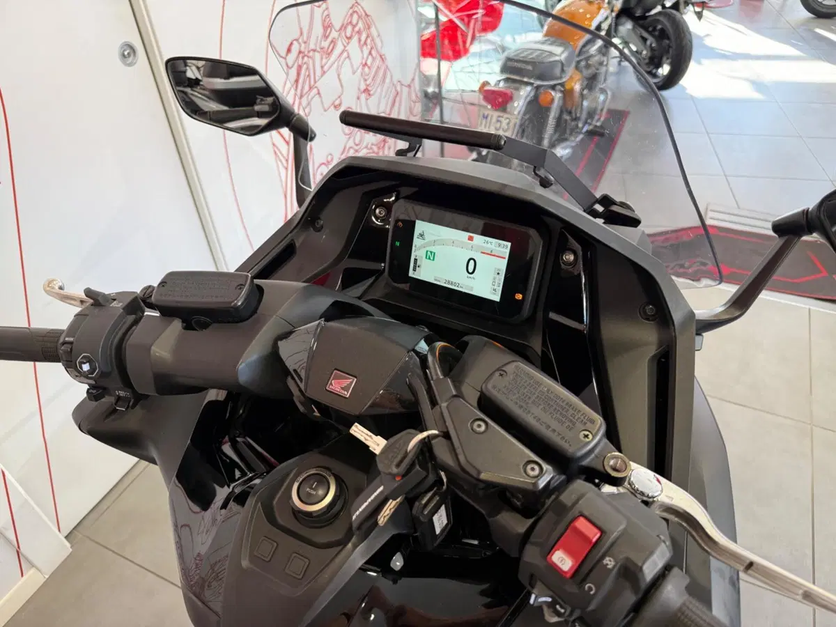 Honda Forza 750 (2025 - 26) (8)