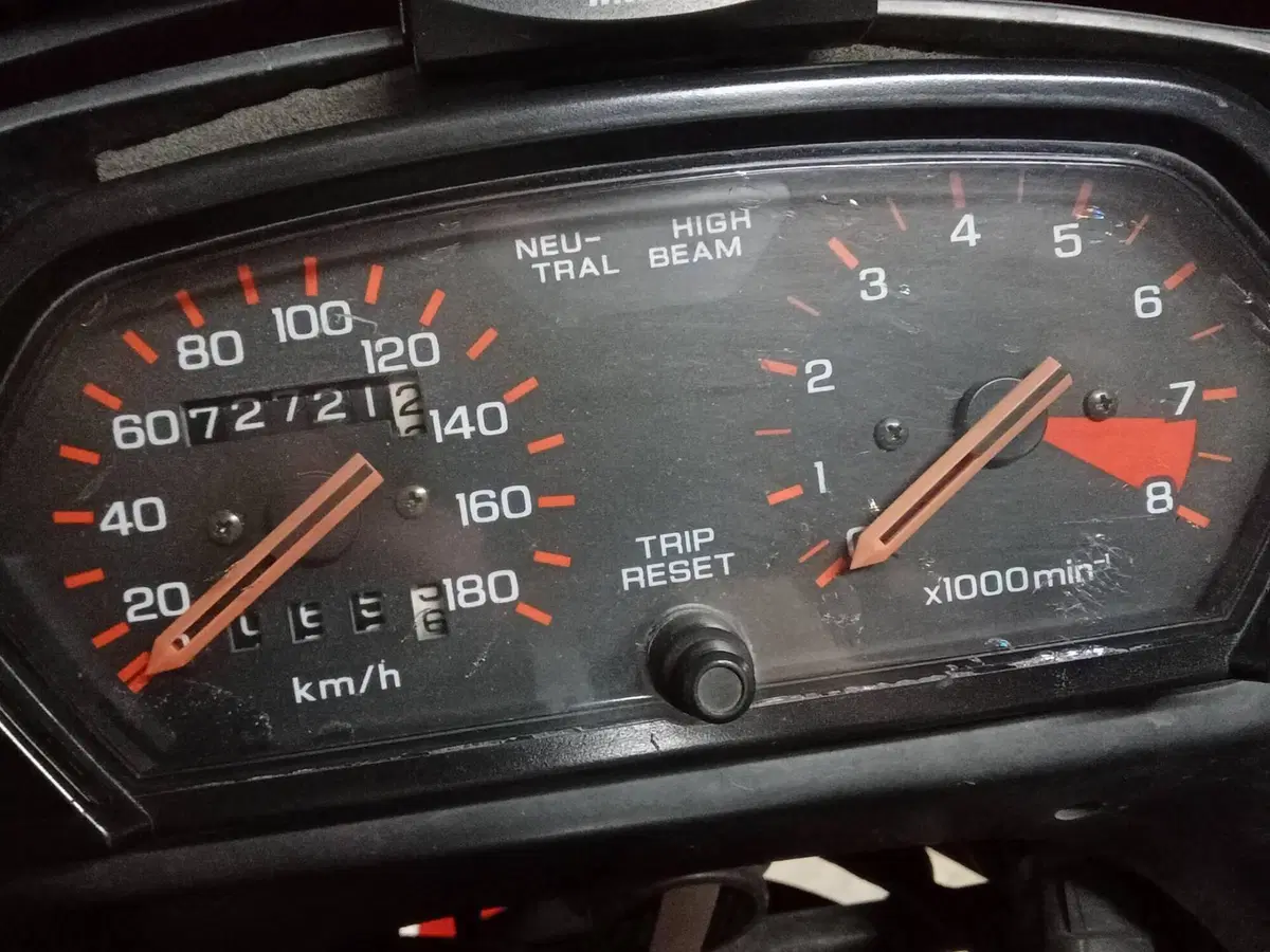 Honda NX 650 Dominator (1988 - 90) (3)