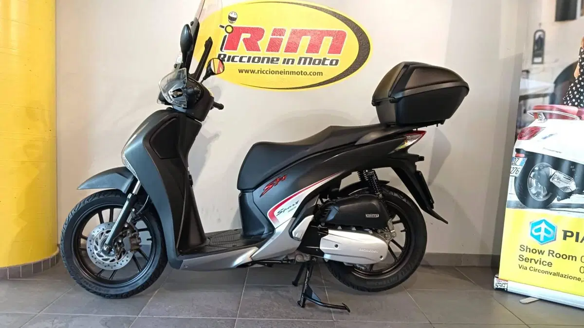 Honda SH 150i ABS (2013 - 16) (4)